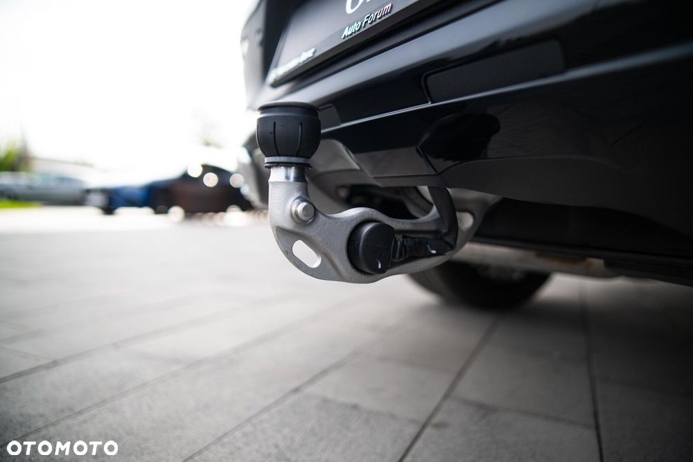 Mercedes-Benz GLC - 27