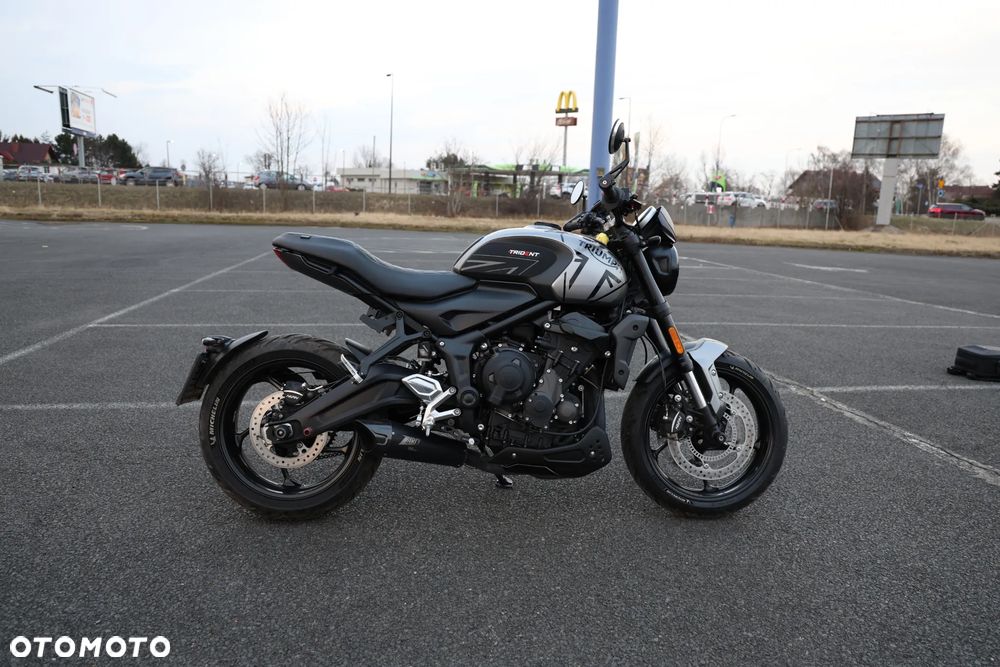 Triumph Trident - 6