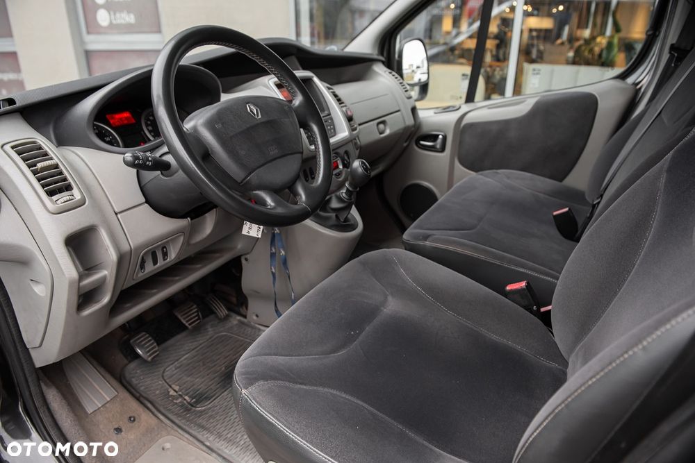 Renault Trafic - 11