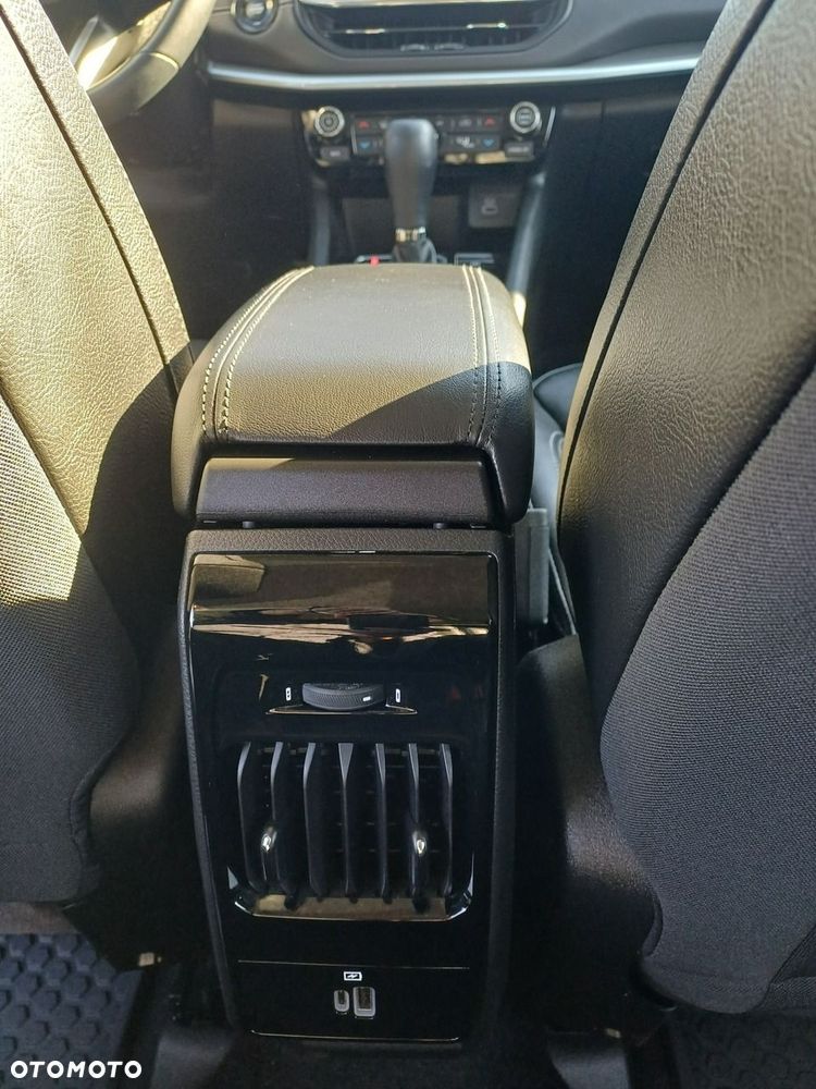 Jeep Compass - 28