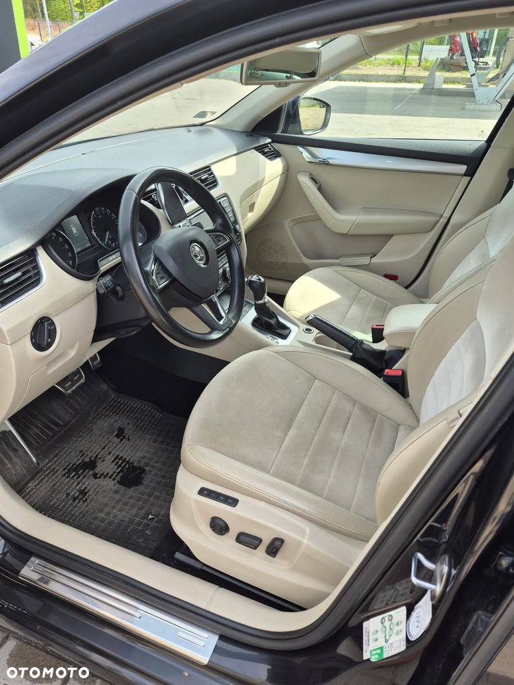 Skoda Octavia 2.0 TDI Elegance DSG - 7
