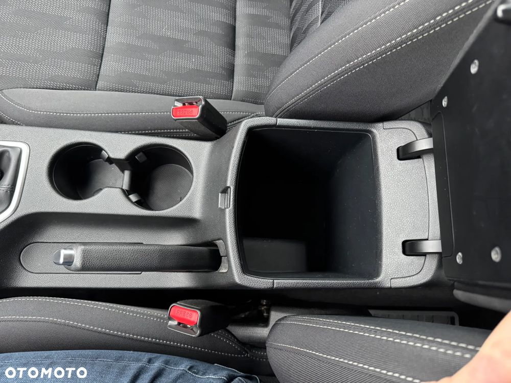 Kia Sportage 1.6 GDI 2WD Vision - 26