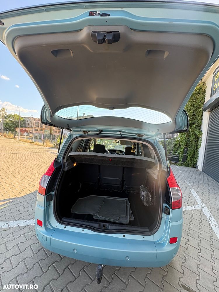 Renault Scenic 1.5dCi Dynamique - 11