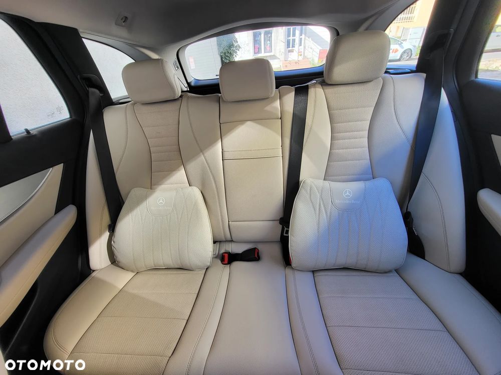 Mercedes-Benz Klasa E 220 d Business Edition - 25