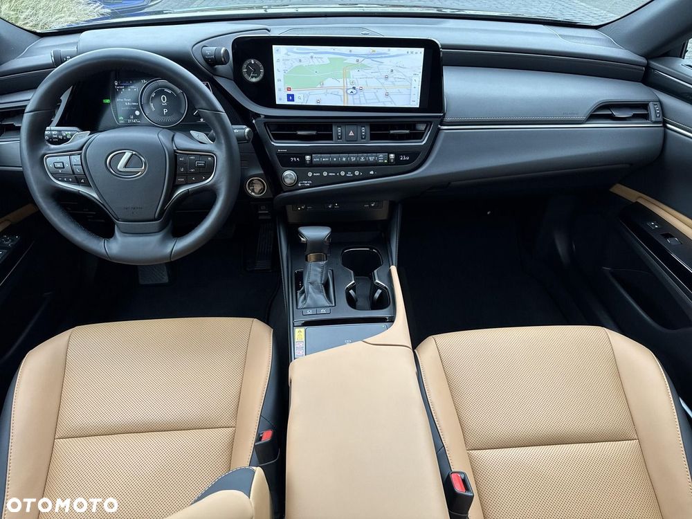 Lexus ES 300h Business Edition - 13