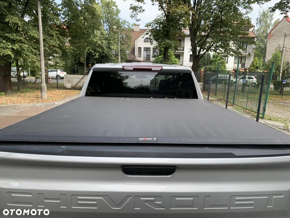 Chevrolet Silverado - 18