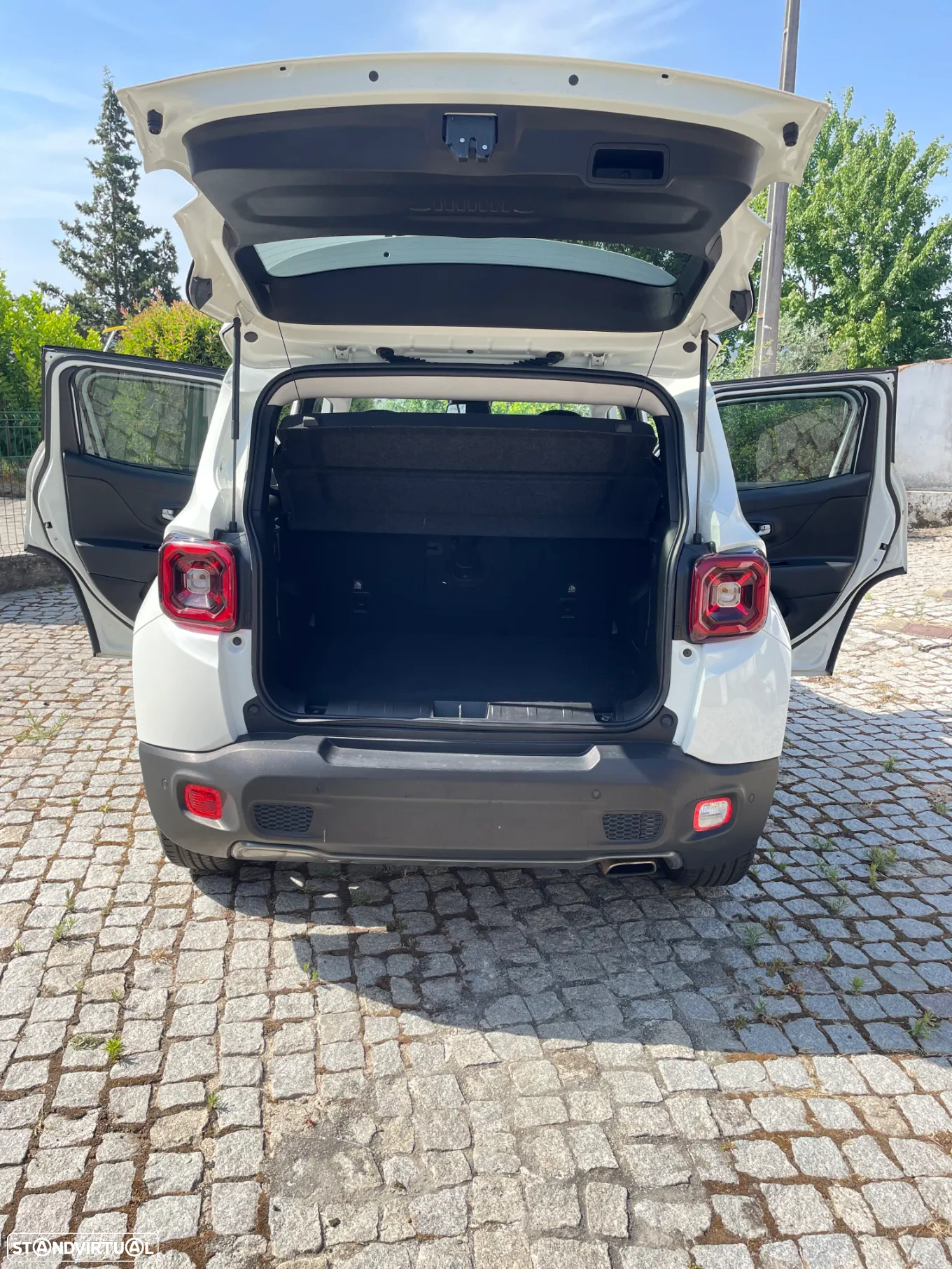 Jeep Renegade 1.0 T Limited - 13