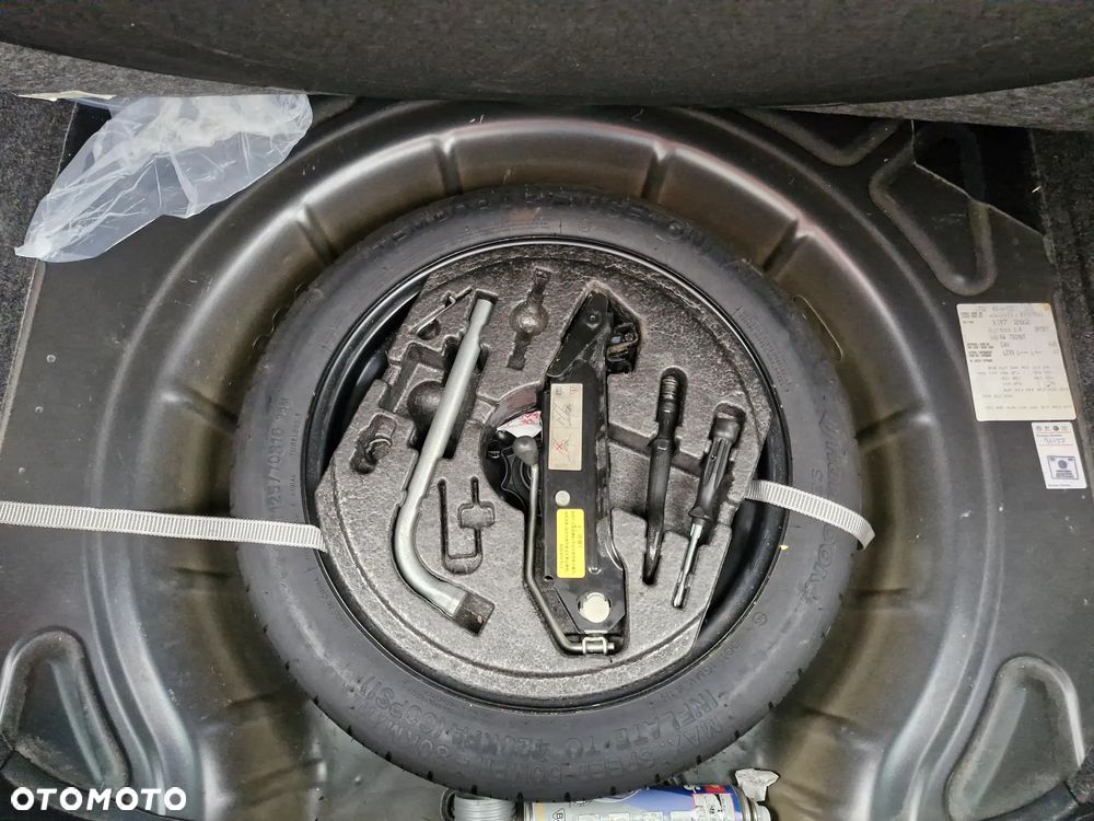 Volkswagen Scirocco - 38