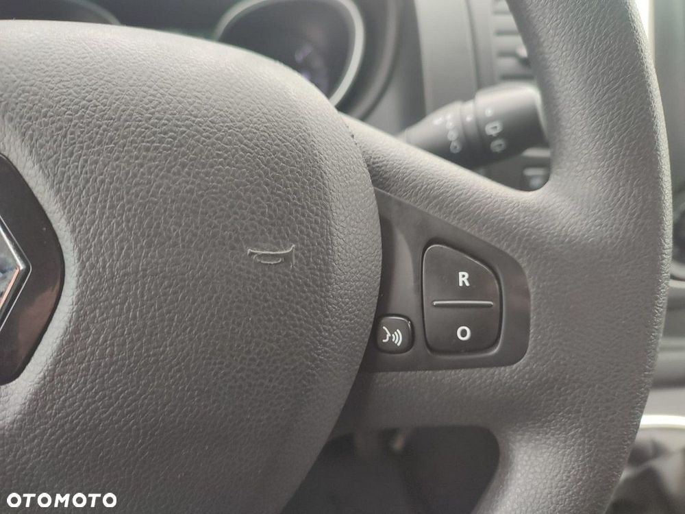 Renault Trafic - 23