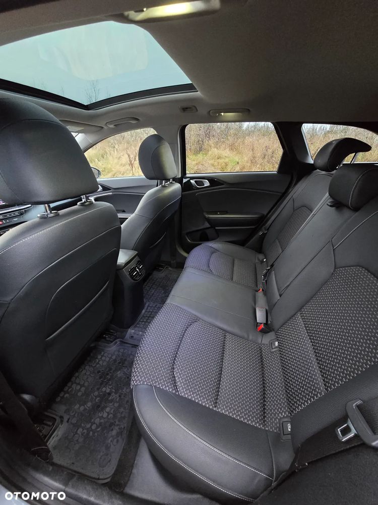 Kia Ceed 1.4 T-GDI L Business Line DCT - 20