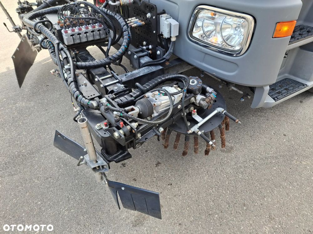 Mercedes-Benz Actros 1932 Zamiatarka FAUN Szczotki L/R Odchwaszczarka Szczotki Przednie 2014r PM10 Rura Do Liści Dodatkowy Zbiornik Wody Hydrostat Pneumatyka 3237 MTH - 15