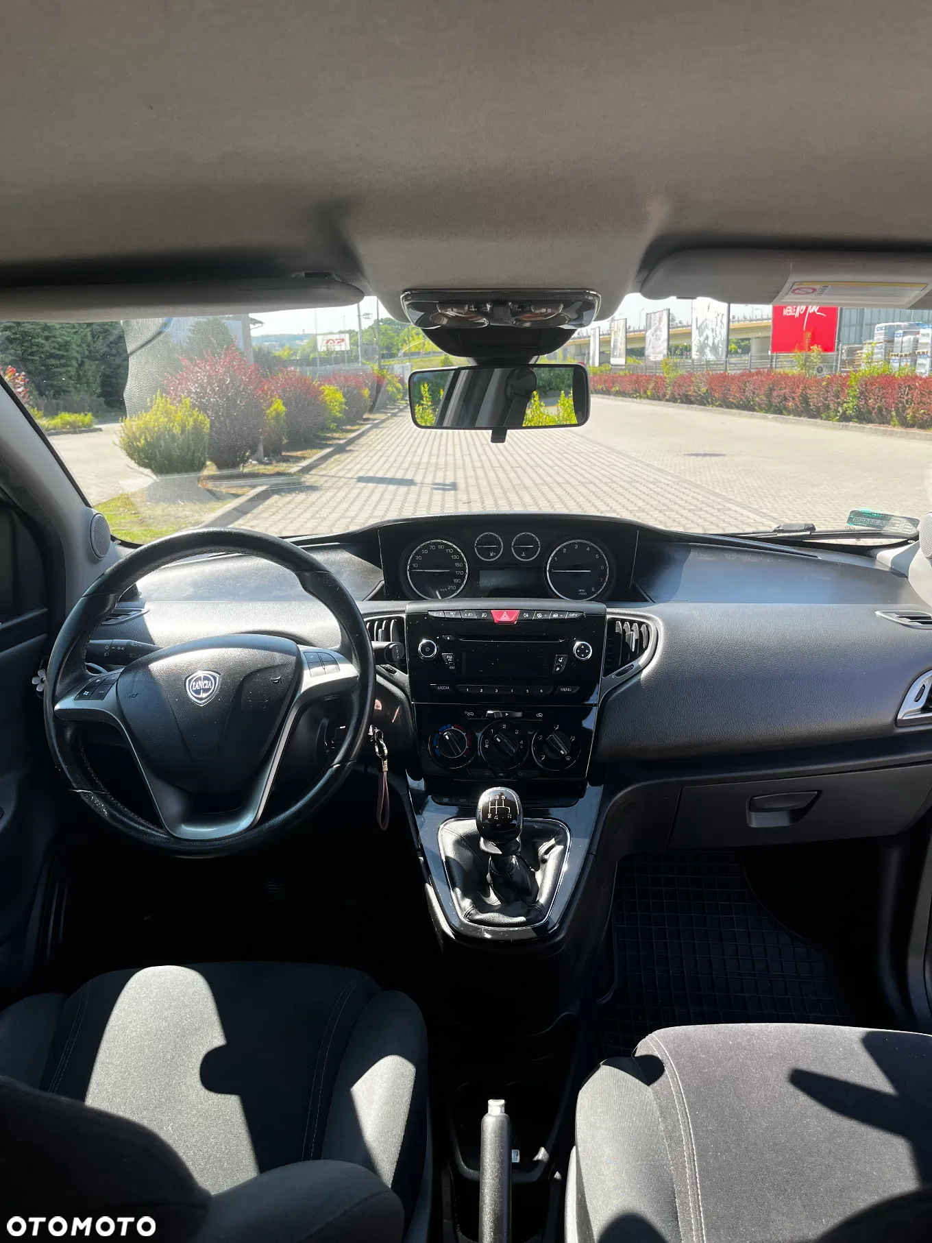 Lancia Ypsilon 0.9 Gold S&S - 5