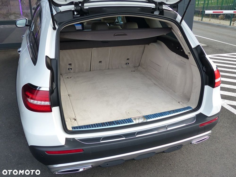 Mercedes-Benz Klasa E 350 d 4-Matic All-Terrain - 11