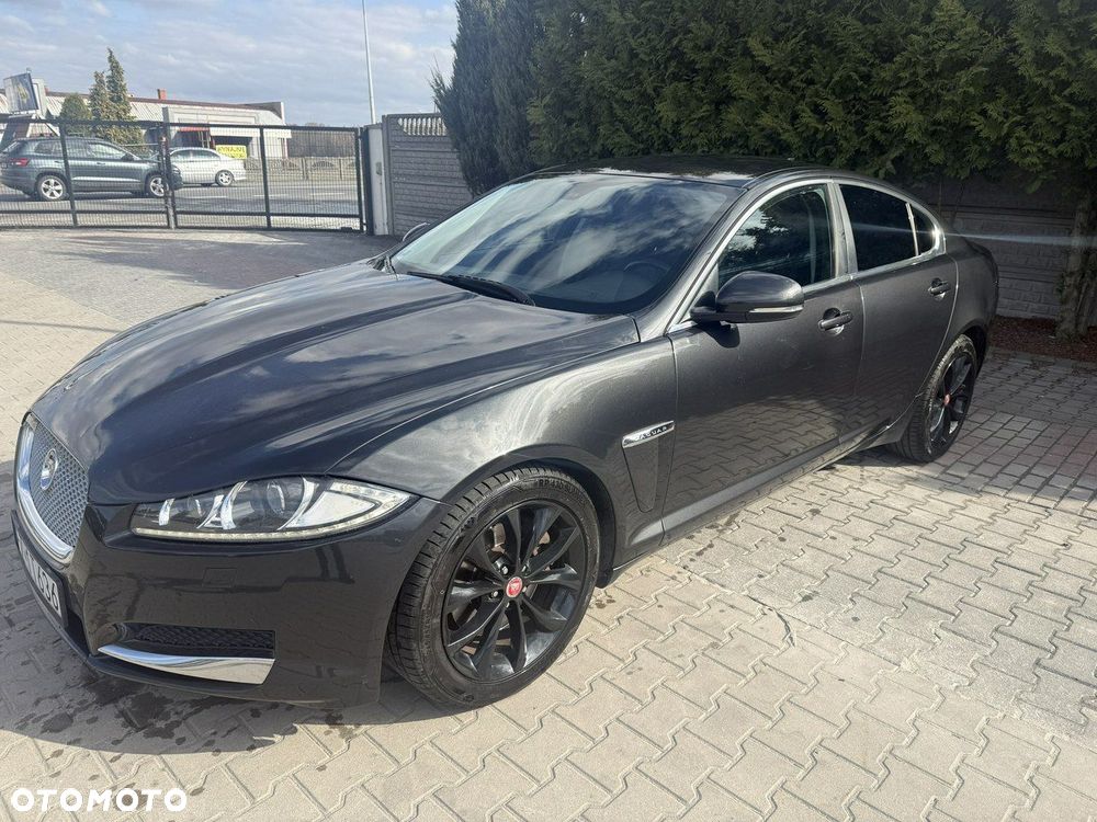Jaguar XF - 1