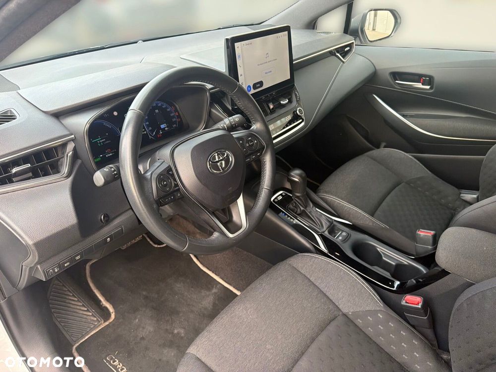 Toyota Corolla - 10