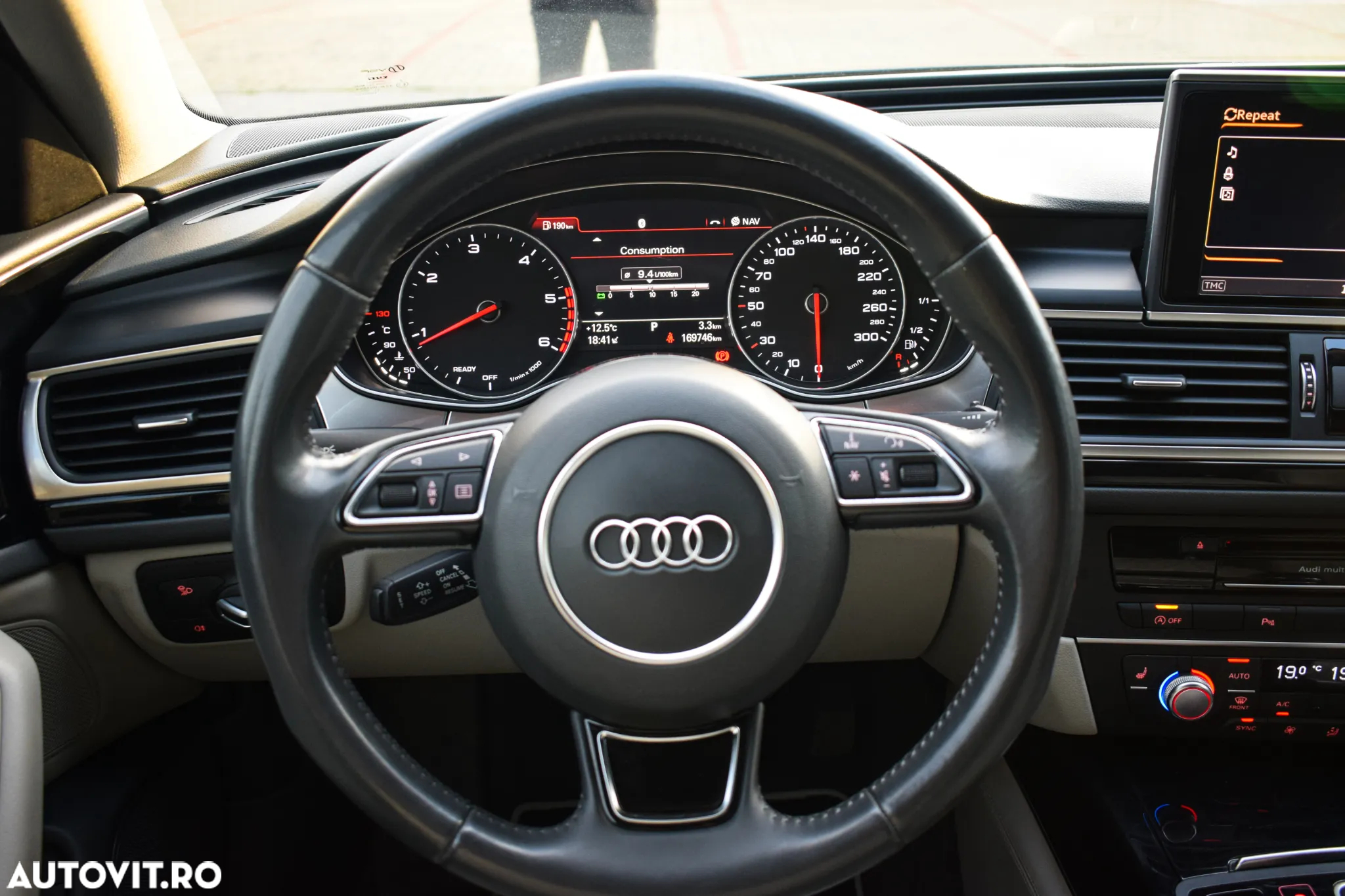 Audi A6 Avant 2.0 TDI Ultra DPF S tronic - 25