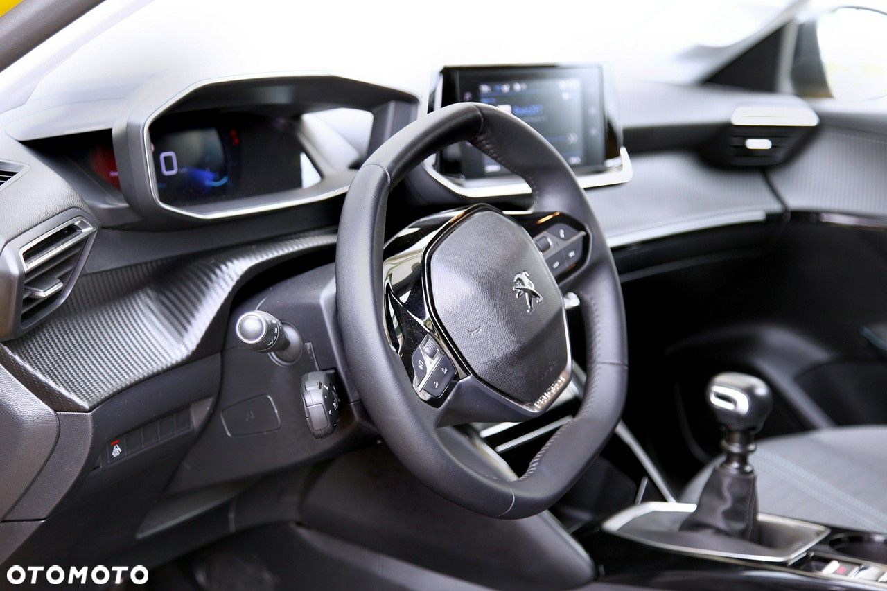 Peugeot 208 PureTech 100 Style - 12