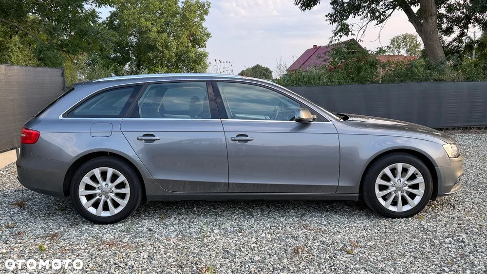 Audi A4 Avant 2.0 TDI S tronic quattro - 4