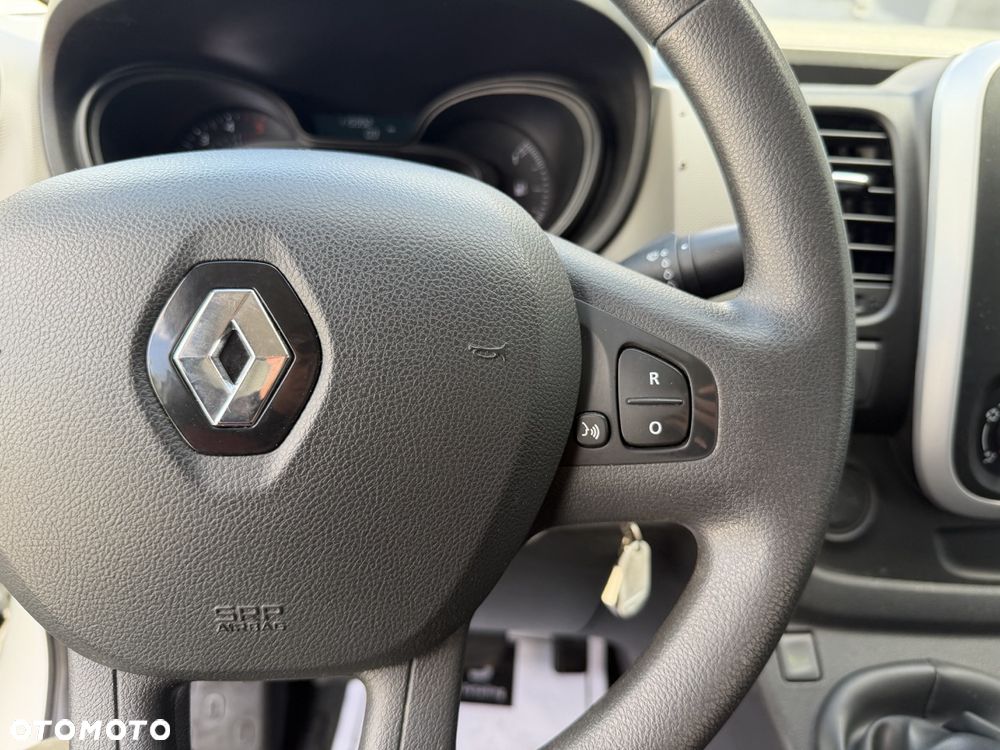Renault Trafic - 11