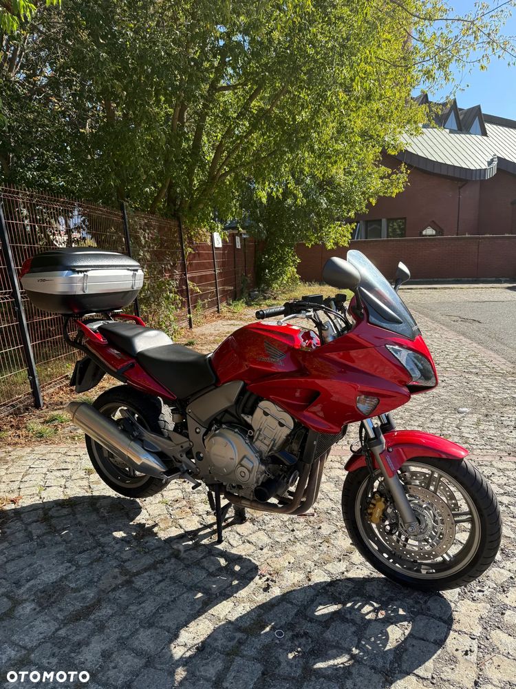Honda CBF - 1
