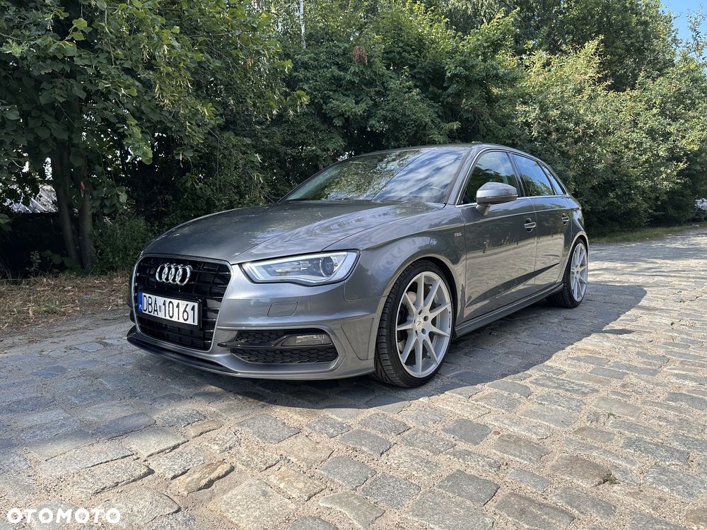 Audi A3 Sportback - 1