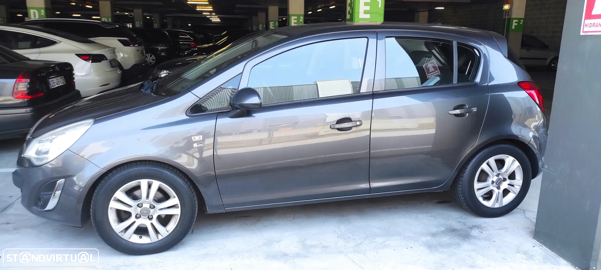 Opel Corsa 1.3 CDTI DPF EcoFLEX S&S 150 Anos - 2