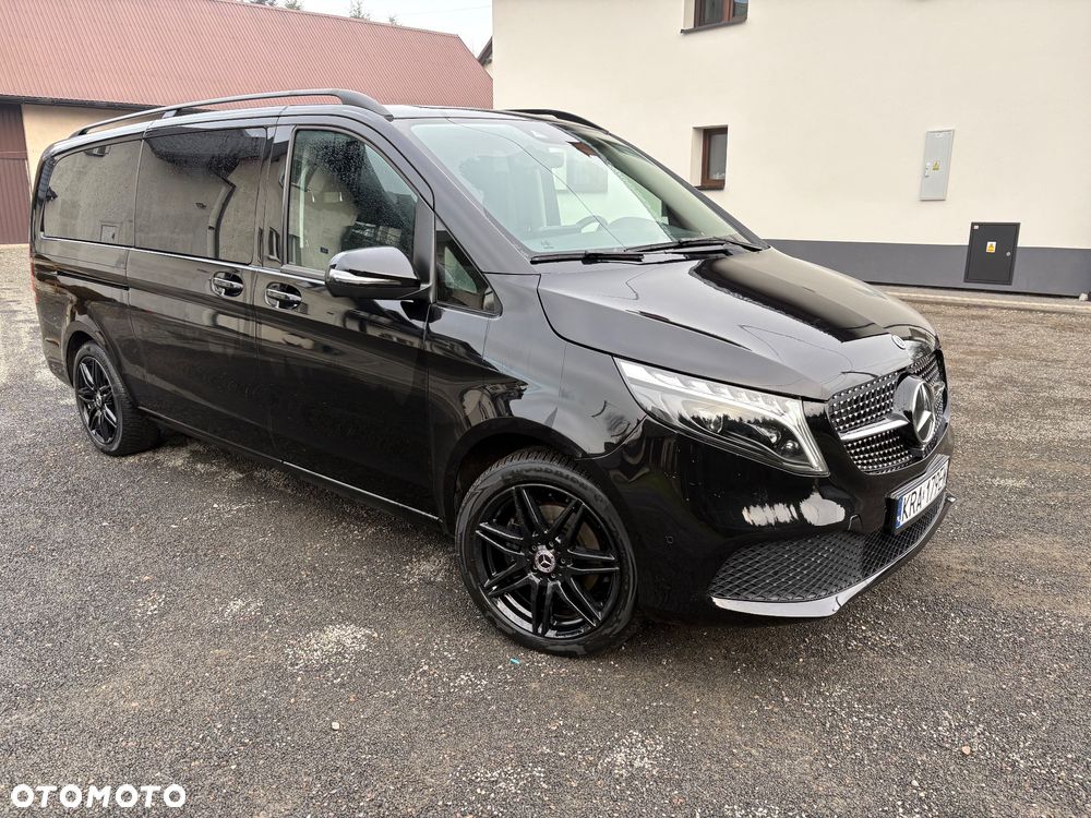 Mercedes-Benz Klasa V 300 d extralang 4Matic 9G-TRONIC Edition Edition 2023 - 3