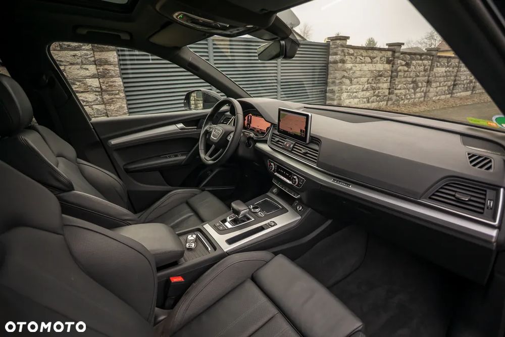 Audi Q5 55 TFSIe quattro S tronic S line business - 26