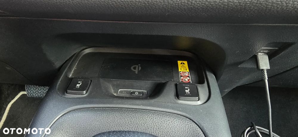 Toyota Corolla 1.8 Hybrid Comfort - 31
