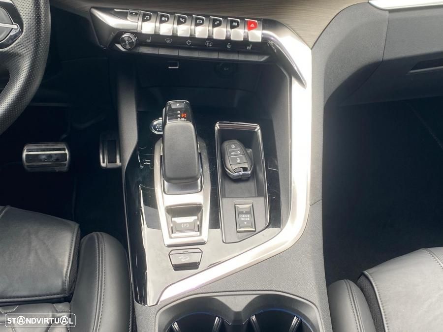 Peugeot 3008 1.6 Hybrid4 GT e-EAT8 - 8