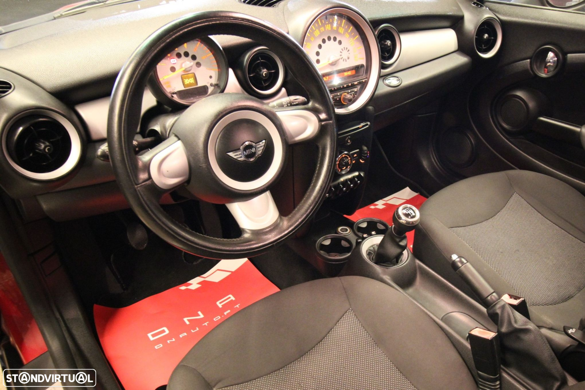 MINI 3 Portas Cooper D - 4