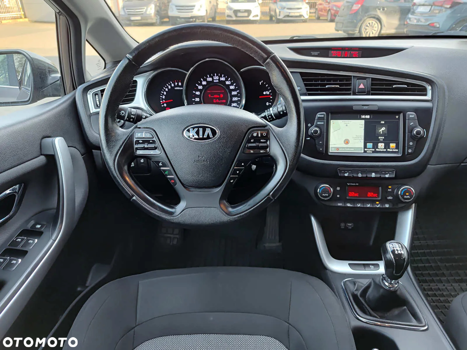 Kia Ceed - 12