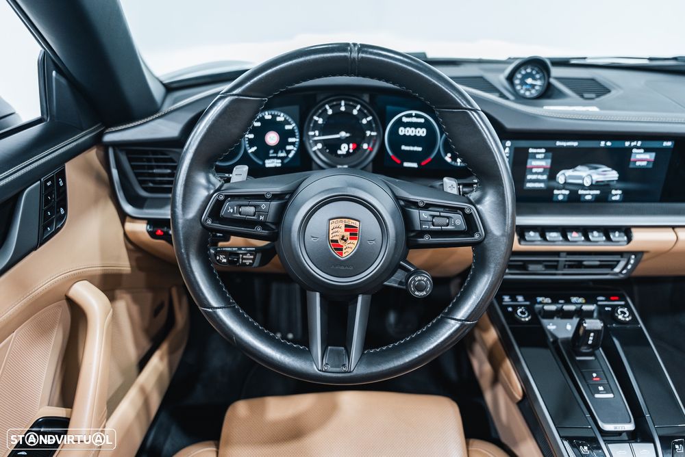 Porsche 911 (992) - 12