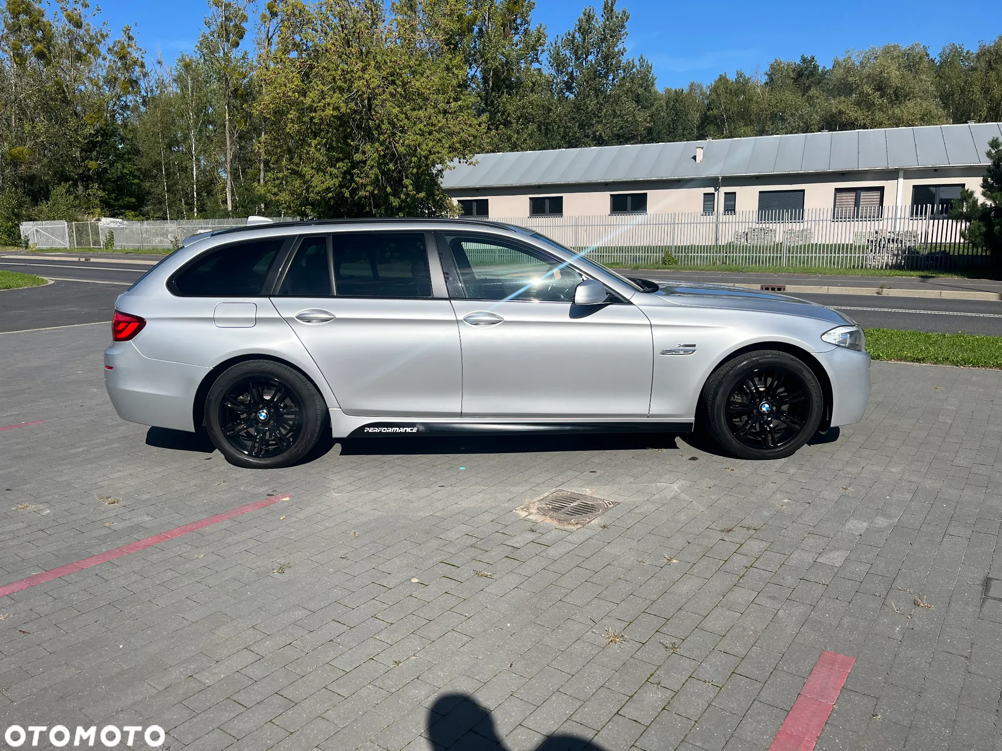 BMW Seria 5 525d xDrive - 10