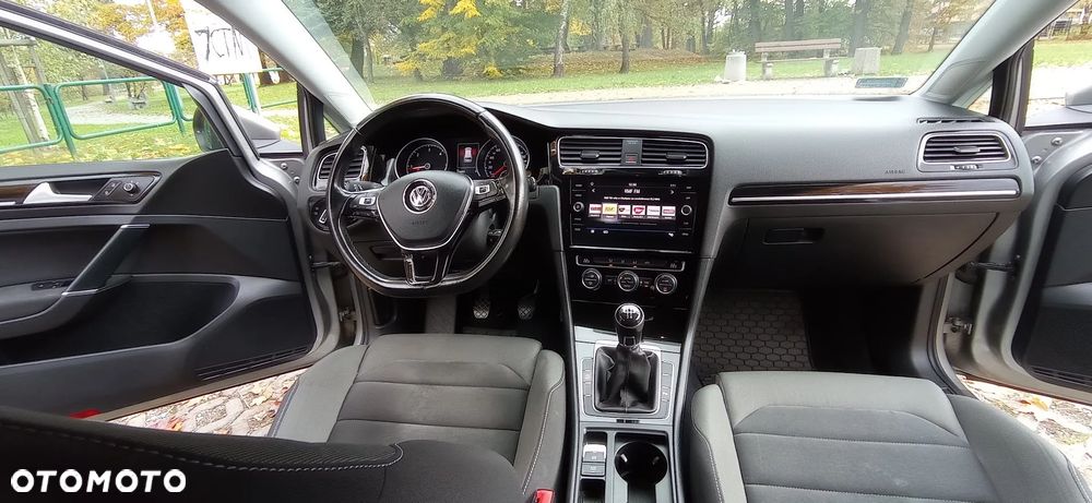 Volkswagen Golf 1.6 TDI BMT Highline - 12