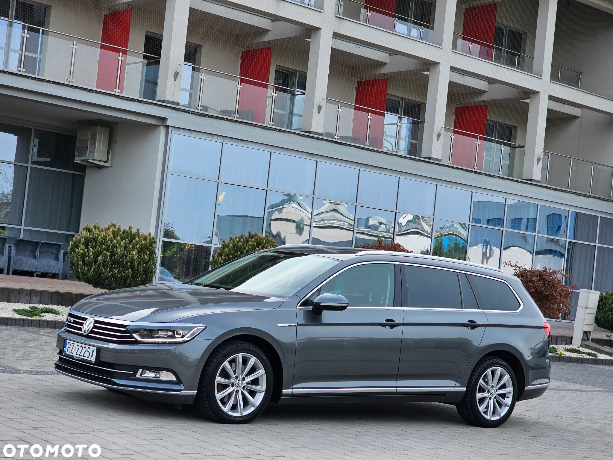 Volkswagen Passat 2.0 TDI BMT 4Mot Highline DSG - 19
