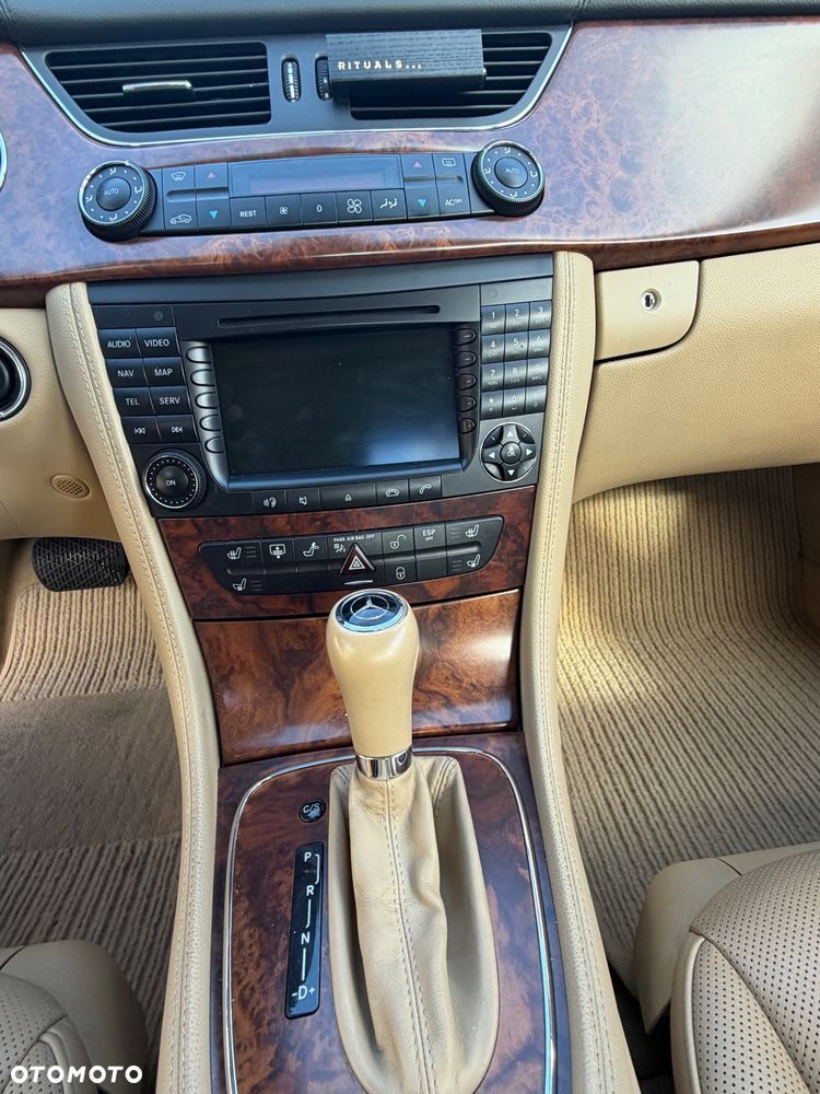 Mercedes-Benz CLS 500 - 14