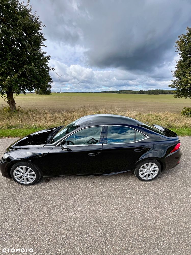 Lexus IS 200t Elite - 22