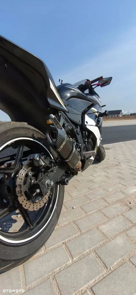 Kawasaki Ninja 250R - 15