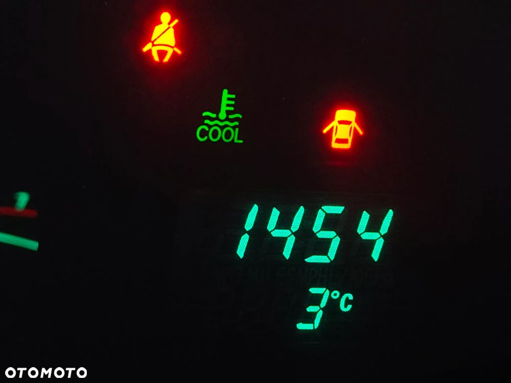 Toyota Yaris 1.3 Luna A/C - 24