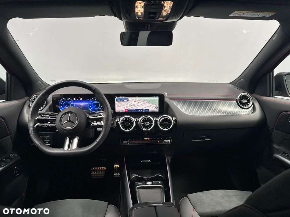 Mercedes-Benz EQA 250+ 70.5kWh AMG Line - 24