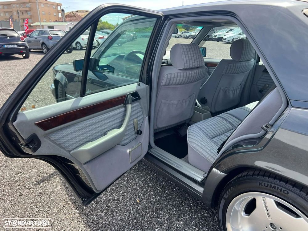 Mercedes-Benz E 280 Classic - 16