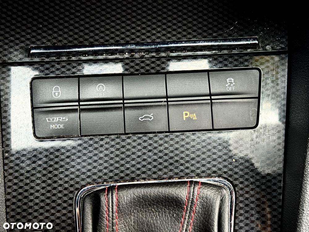 Skoda Octavia 2.0 TDI DSG RS - 31