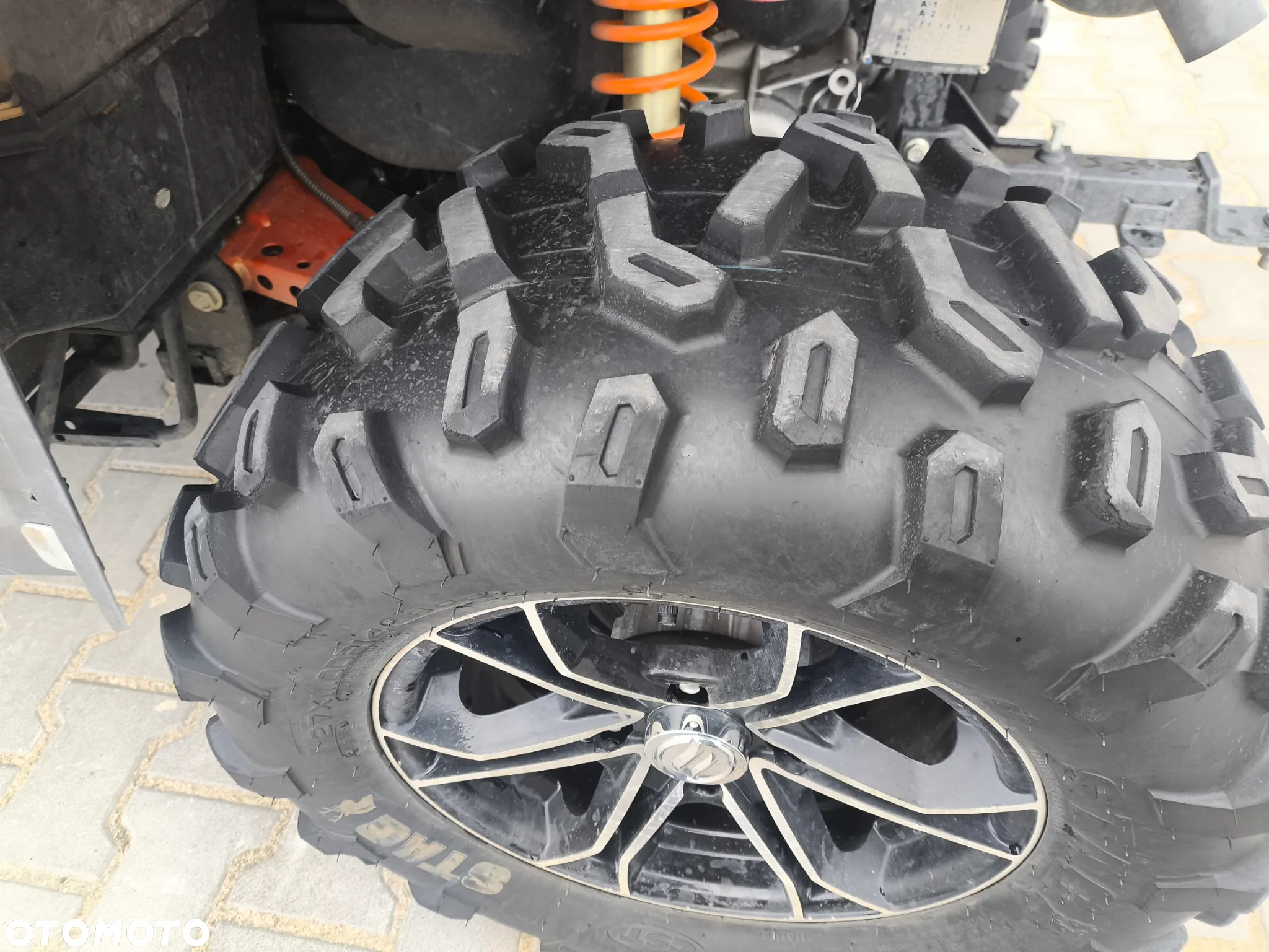 CFMoto CForce - 11