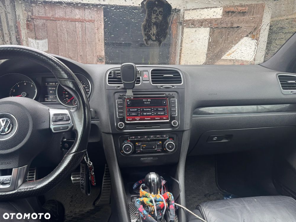 Volkswagen Golf - 8