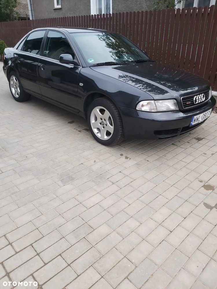 Audi A4 - 4