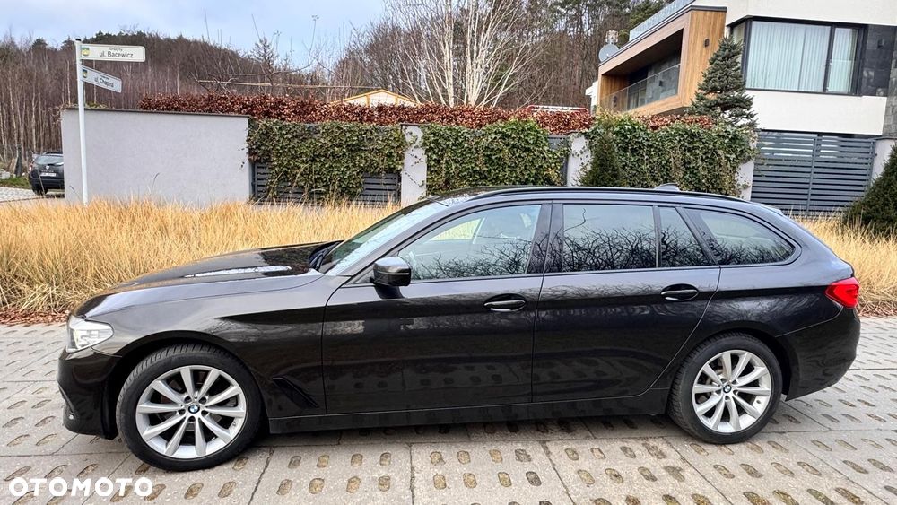 BMW Seria 5 520d xDrive Sport Line - 4