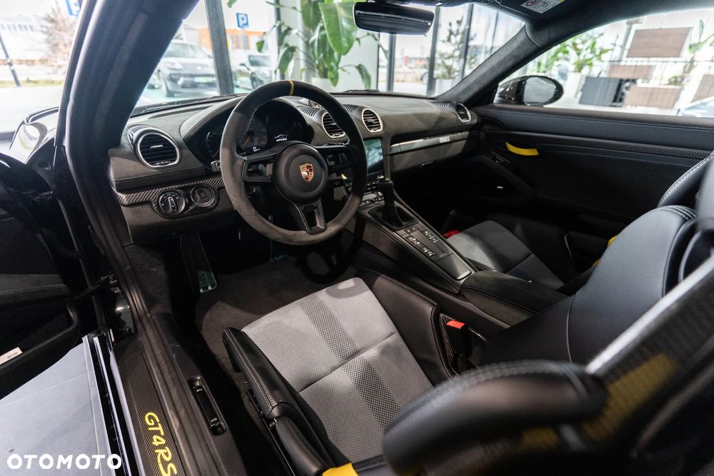 Porsche 718 Cayman GPF GT4 RS PDK - 9
