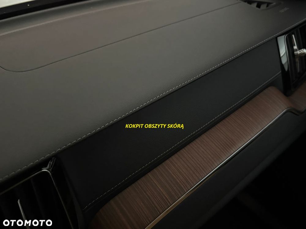 Volvo XC 60 B4 D Plus Dark - 25