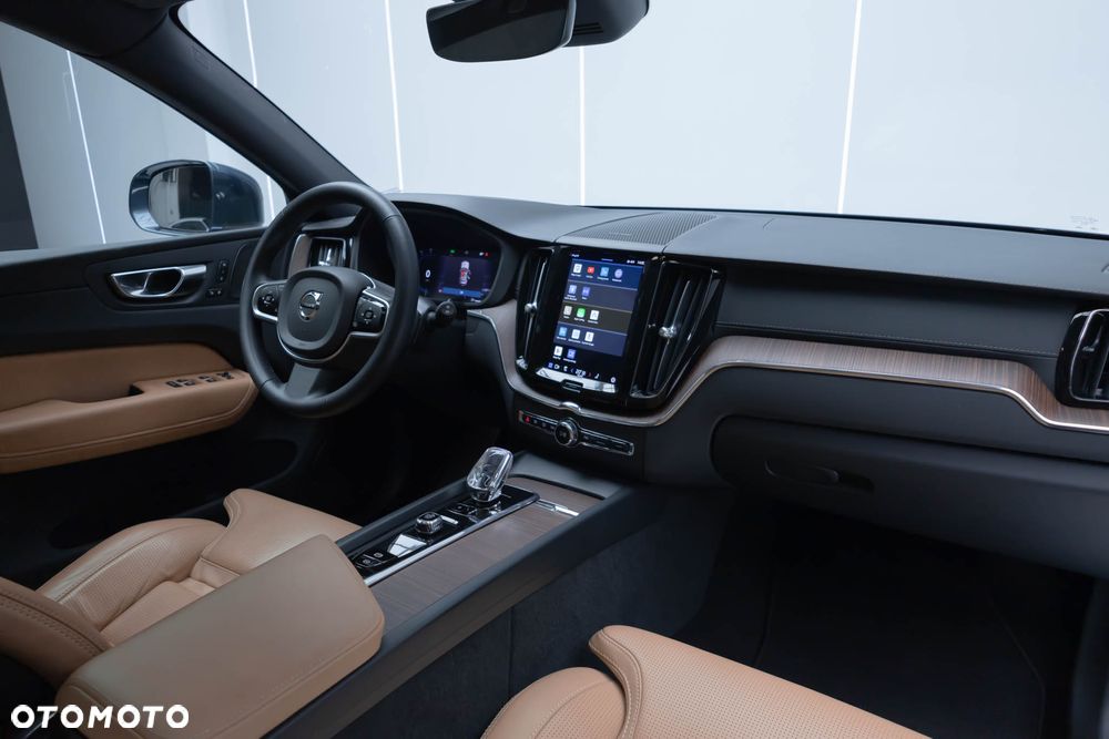 Volvo XC 60 B4 D AWD Ultimate Bright - 18